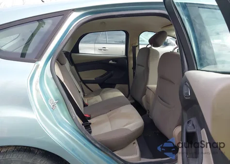 2012 Ford Focus Se z USA, uszkodzony, nr VIN 1FAHP3K20CL355998